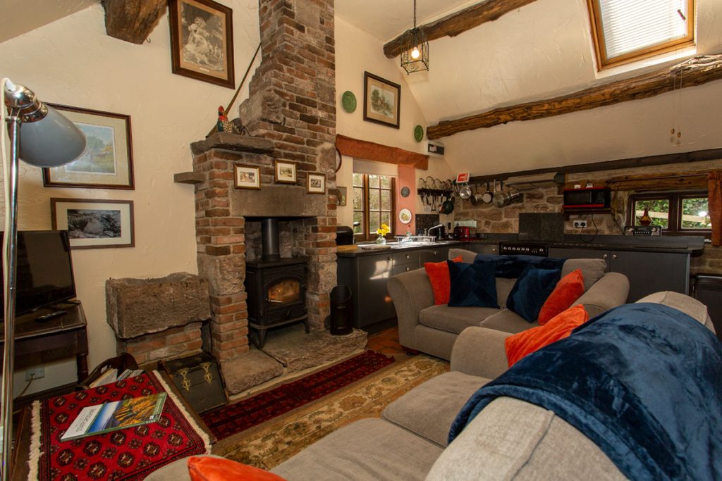 Keepers Cottage - Living Area
